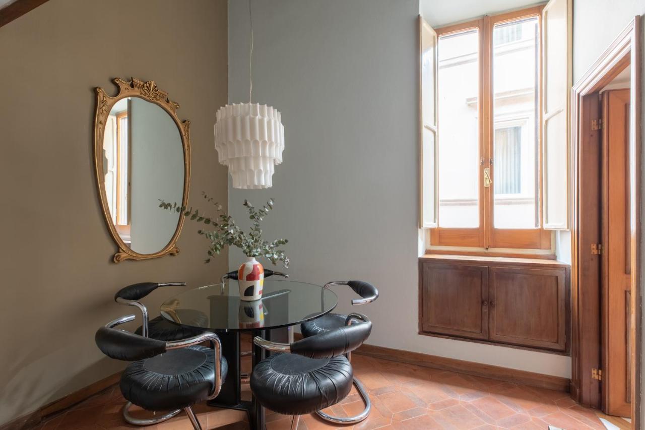 Iflat Pantheon Historic Two-Story Apartment ローマ エクステリア 写真