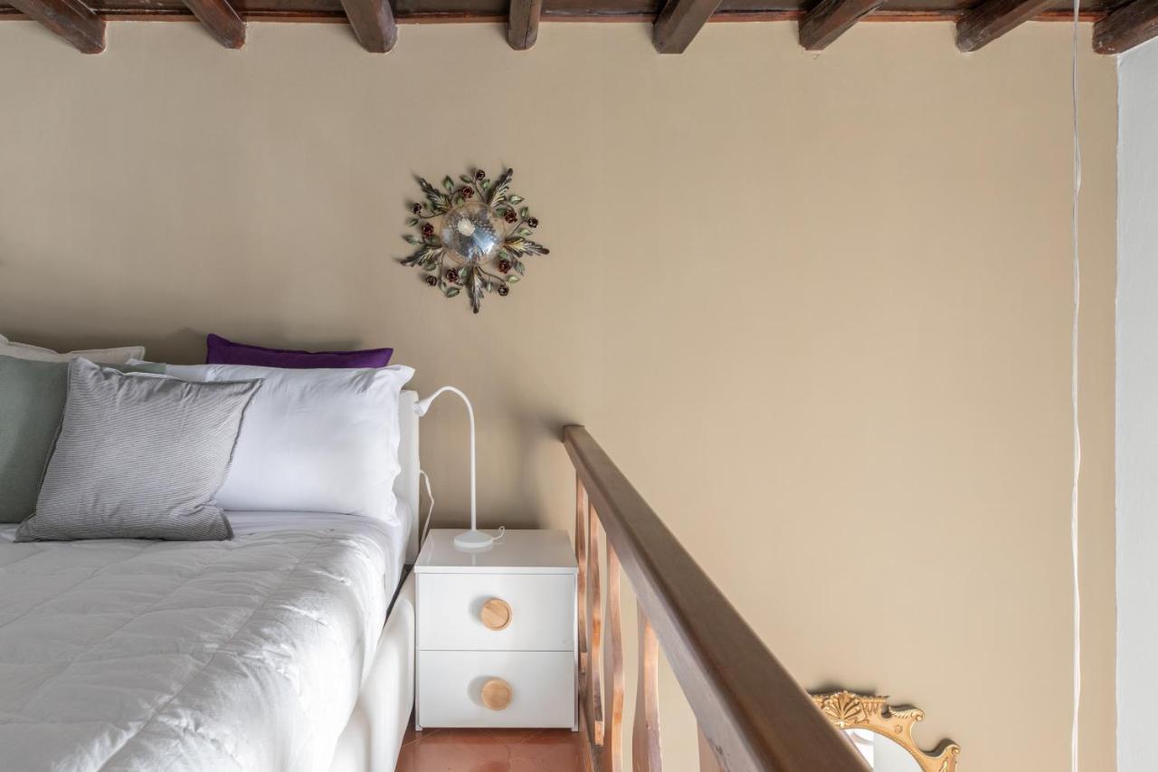 Iflat Pantheon Historic Two-Story Apartment ローマ エクステリア 写真